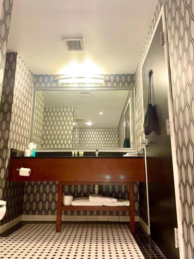 Park Manor Hotel 클리프턴파크 외부 사진 Bathroom