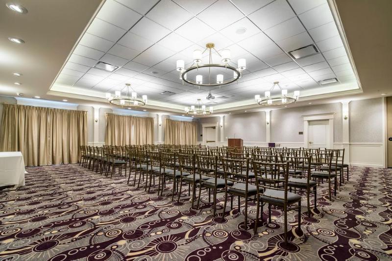 Park Manor Hotel 클리프턴파크 외부 사진 The ballroom at the hotel