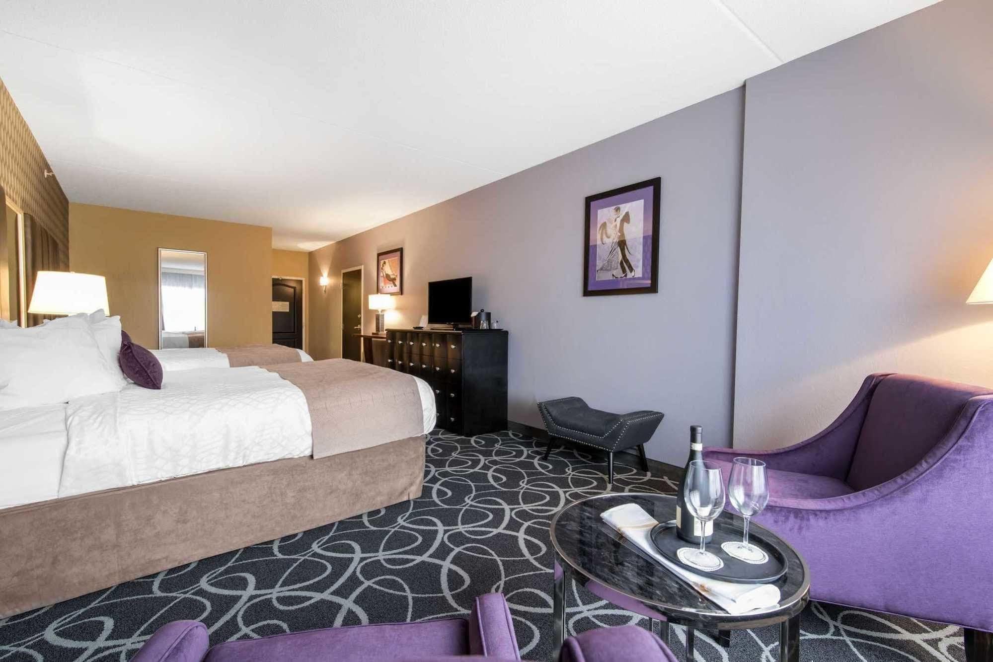 Park Manor Hotel 클리프턴파크 외부 사진 A suite at the Hotel Indigo in San Francisco