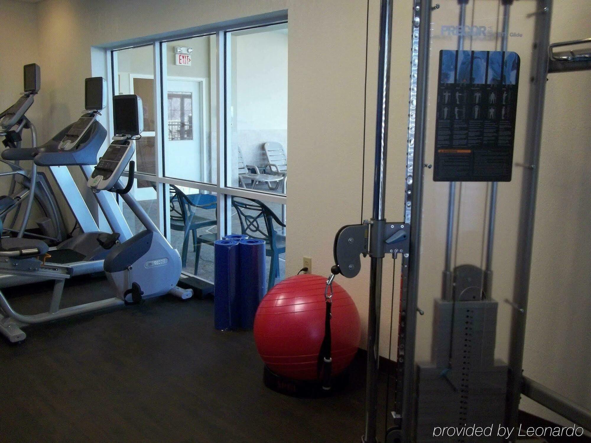 Park Manor Hotel 클리프턴파크 외부 사진 A typical fitness center
