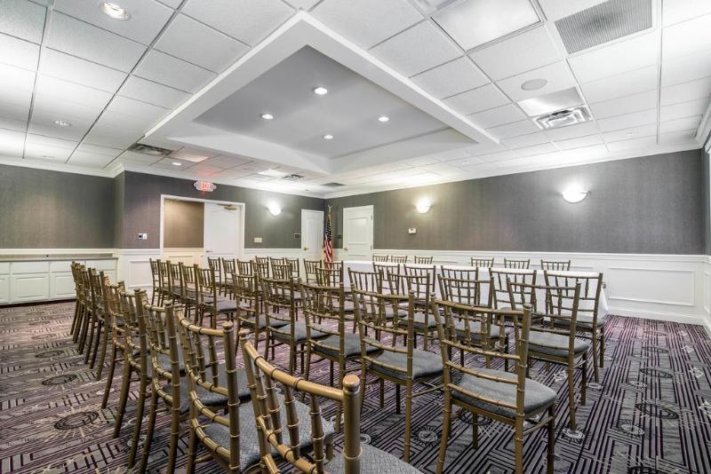 Park Manor Hotel 클리프턴파크 외부 사진 The ballroom at the Hilton Garden Inn